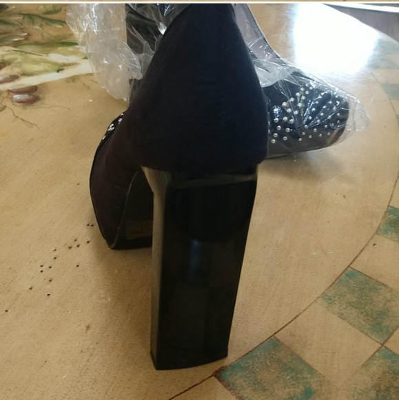 FRH Woman's high heels Suede and Studded , square heels are the easiest to walk - Picture 4 of 10